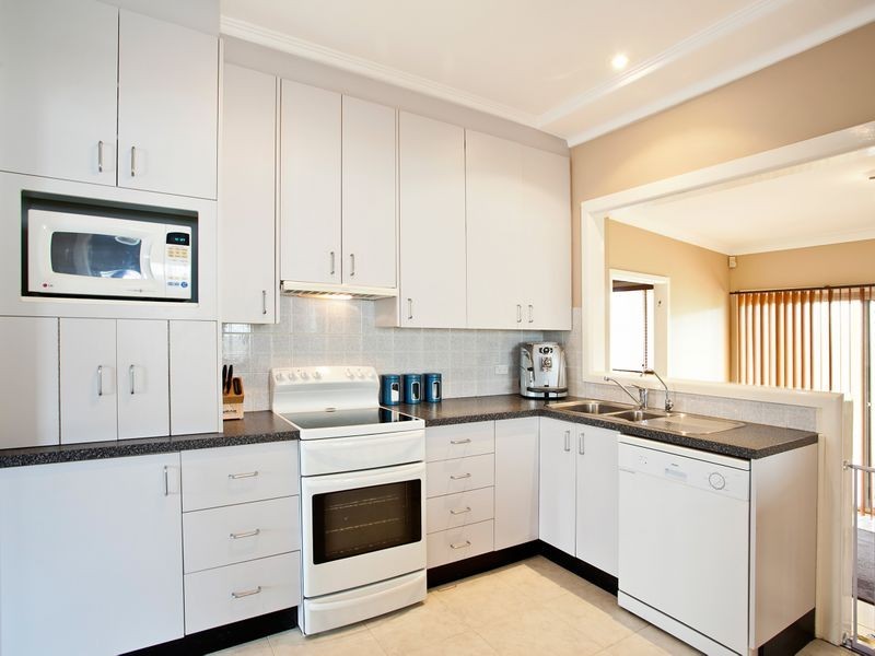 66 Baumans Road, Peakhurst NSW 2210