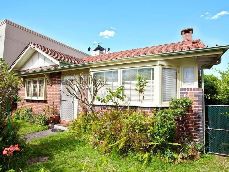 26 Earlwood Avenue, Earlwood NSW 2206