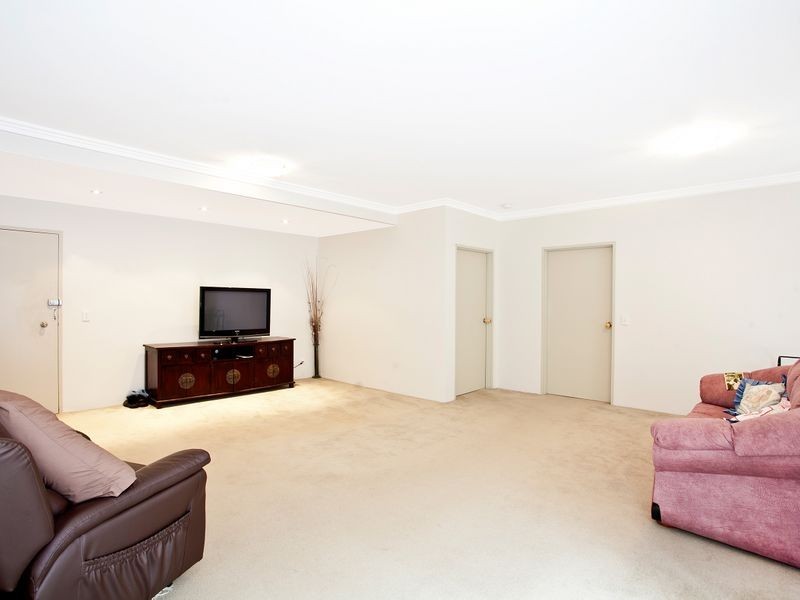2/40 Woids Avenue, Hurstville NSW 2220