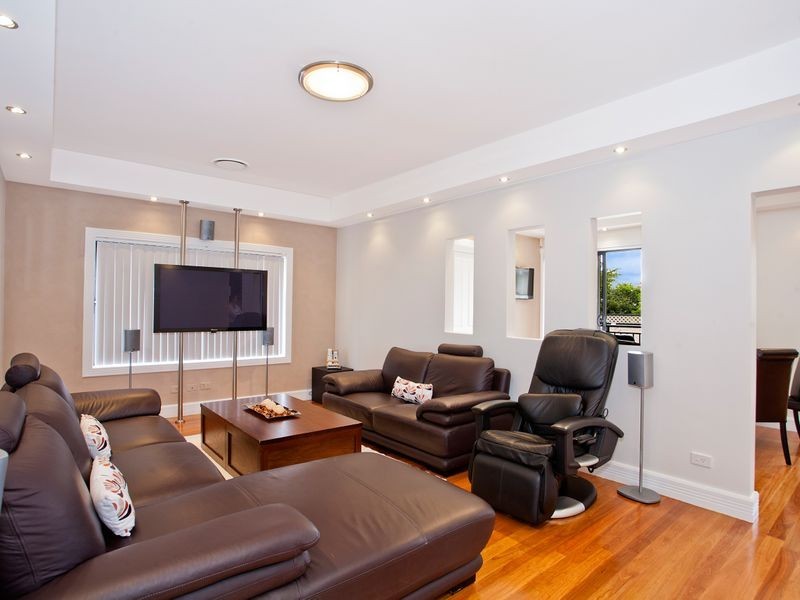 52 St Elmo Parade, Kingsgrove NSW 2208