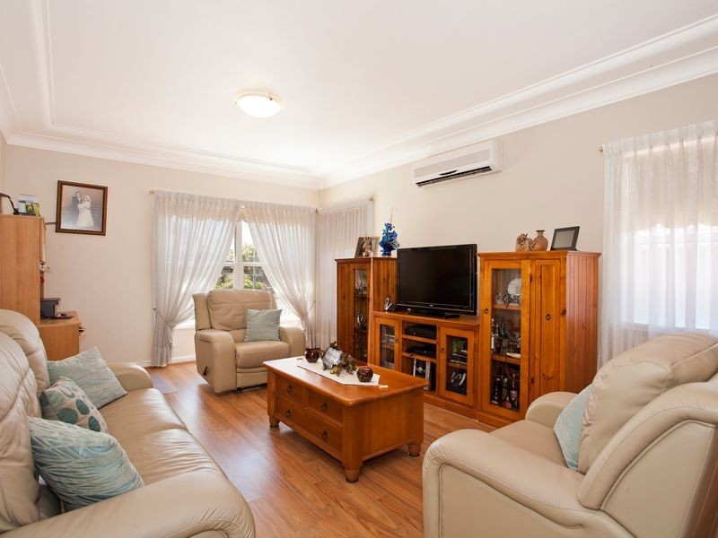 36 Allambee Crescent, Beverly Hills NSW 2209