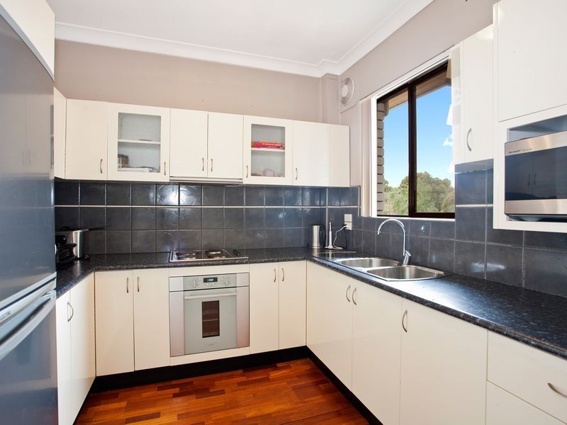 9/64-66 Hampton Court Road, Carlton NSW 2218