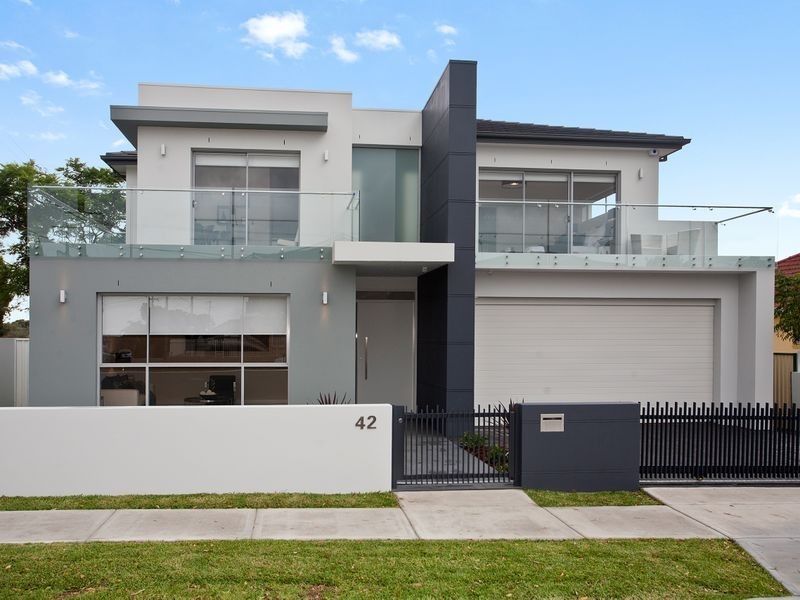 42 Smiths Avenue, Hurstville NSW 2220