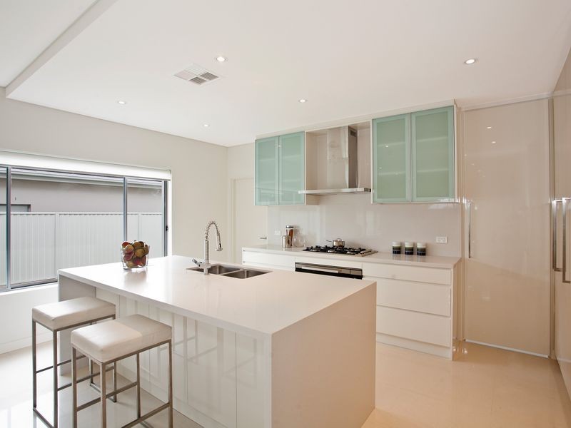 42 Smiths Avenue, Hurstville NSW 2220