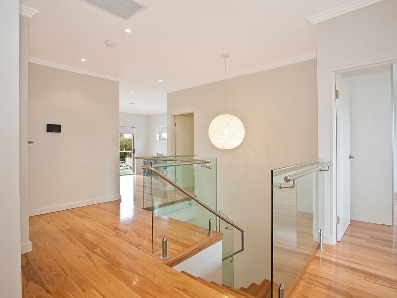 42 Smiths Avenue, Hurstville NSW 2220