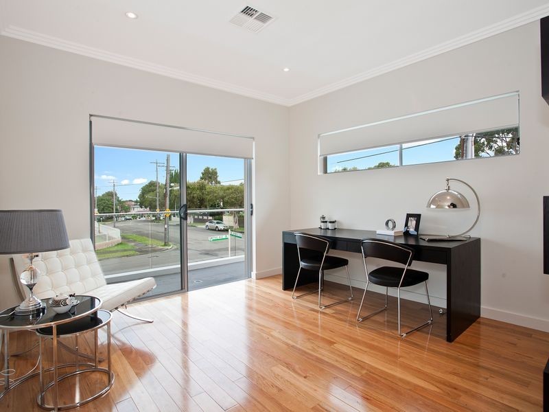 42 Smiths Avenue, Hurstville NSW 2220