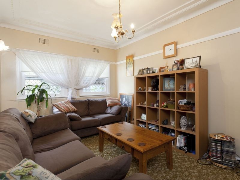 37 Waitara Parade, Hurstville Grove NSW 2220