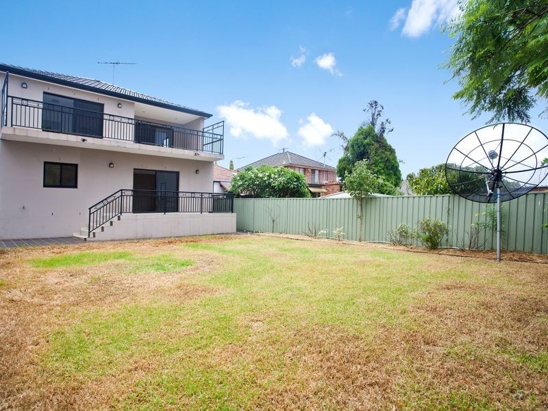 124 Gloucester Road, Hurstville NSW 2220