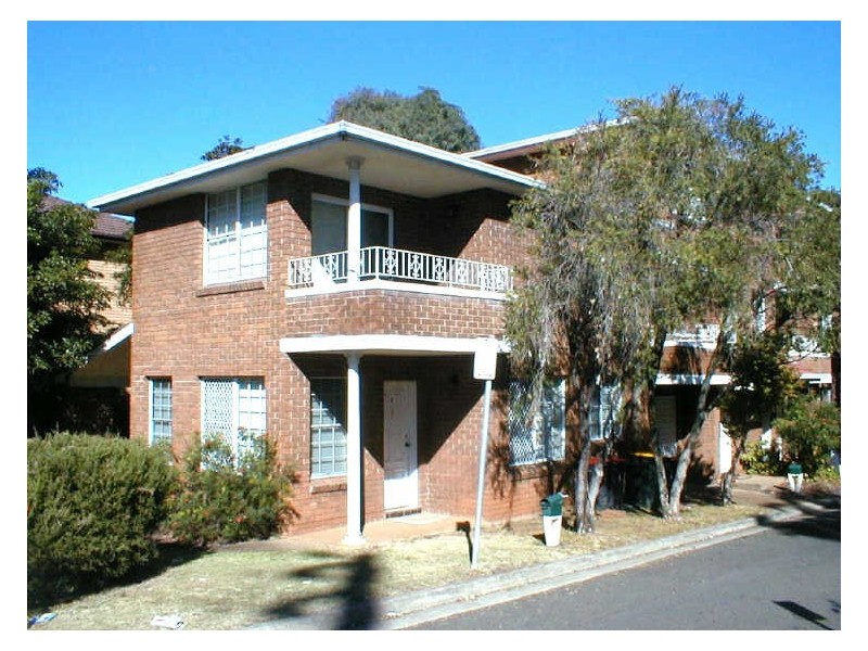 2/3 Woids Avenue, Hurstville NSW 2220