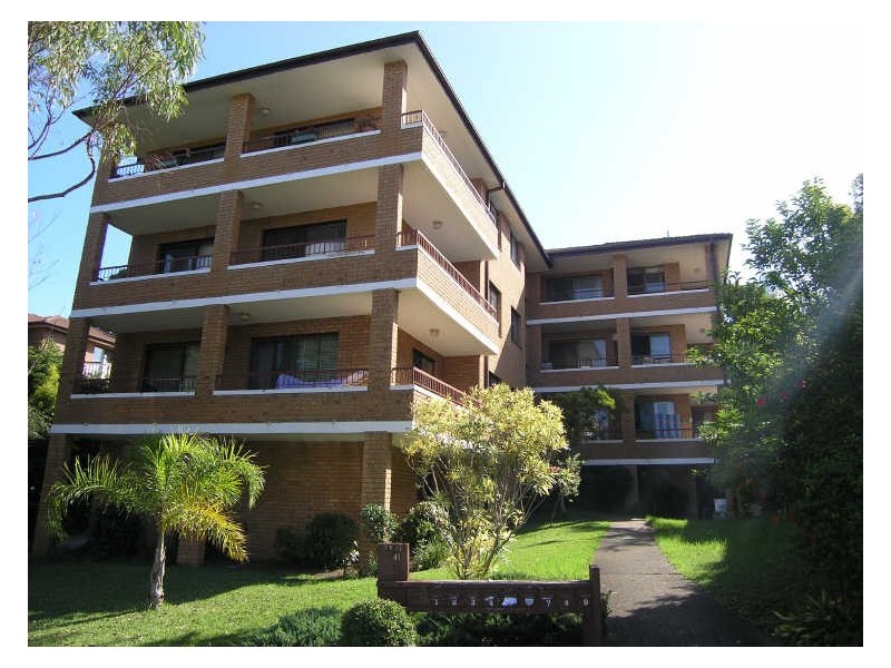 1/39 Carrington Avenue, Hurstville NSW 2220