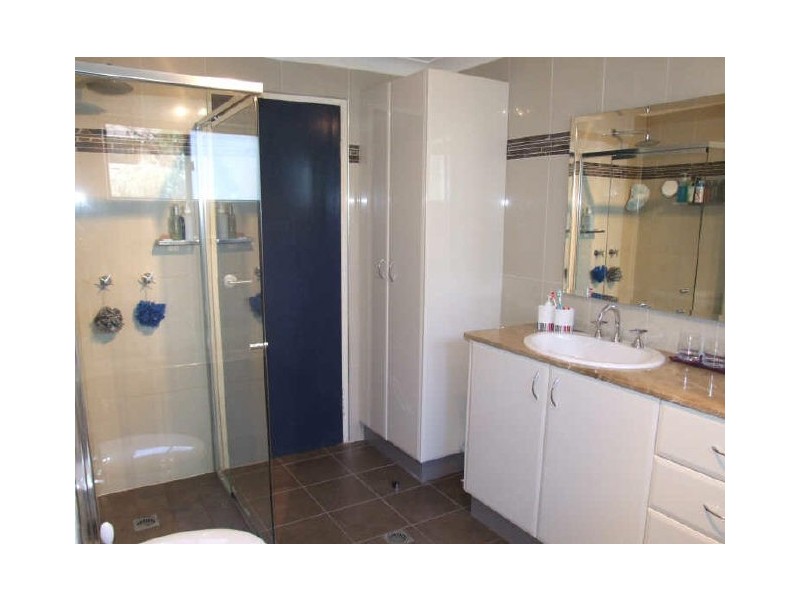 1 Shaftesbury Street, Carlton NSW 2218