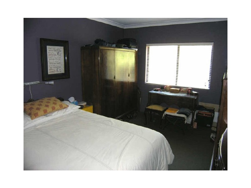 1 Shaftesbury Street, Carlton NSW 2218