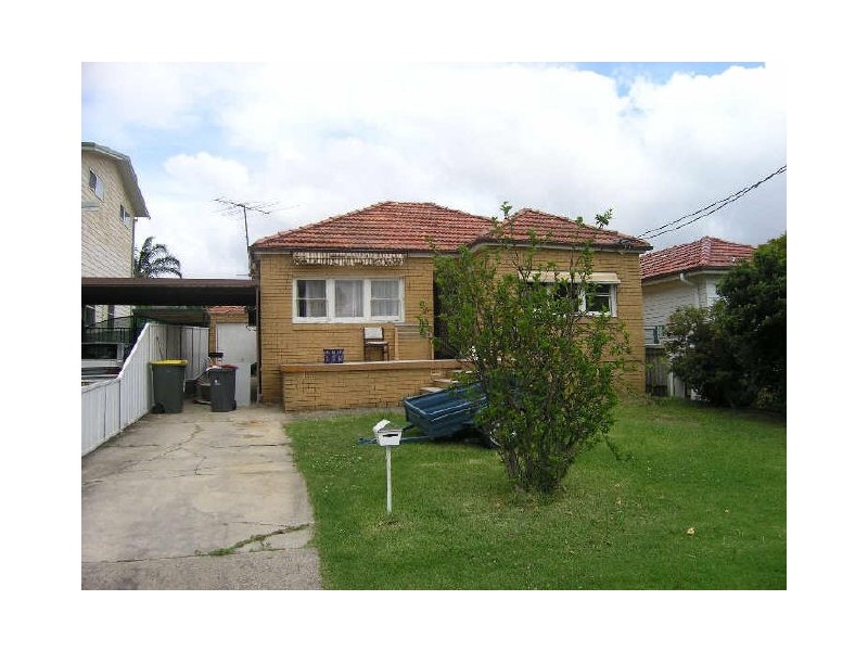 5 Munmurra Road, Riverwood NSW 2210