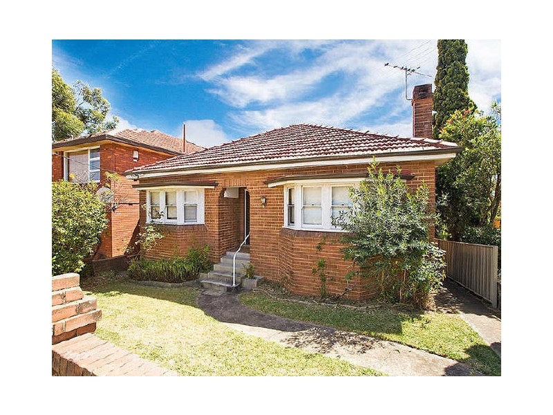 249 Connells Point Road, Connells Point NSW 2221