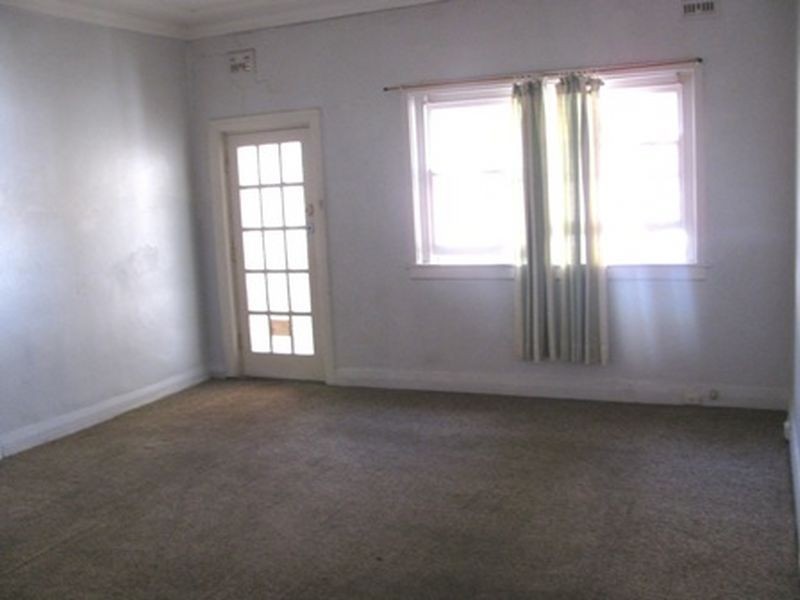 20 Hillcrest Avenue, Hurstville NSW 2220