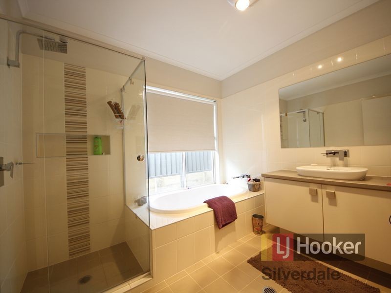 36 Atlee Street, Oran Park NSW 2570
