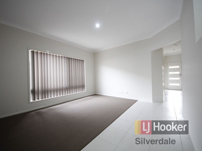 15 Willmington Loop, Oran Park NSW 2570