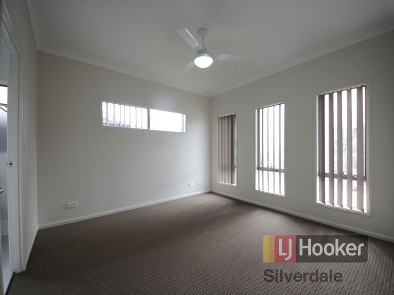 15 Willmington Loop, Oran Park NSW 2570
