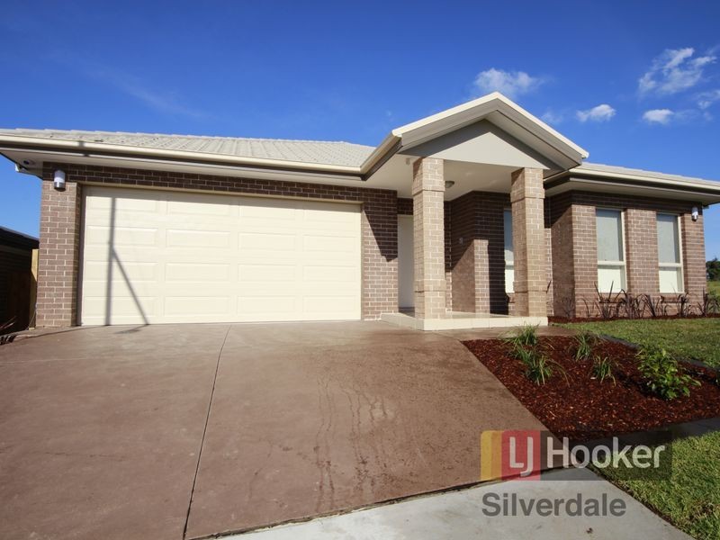 15 Rixon Street, Oran Park NSW 2570