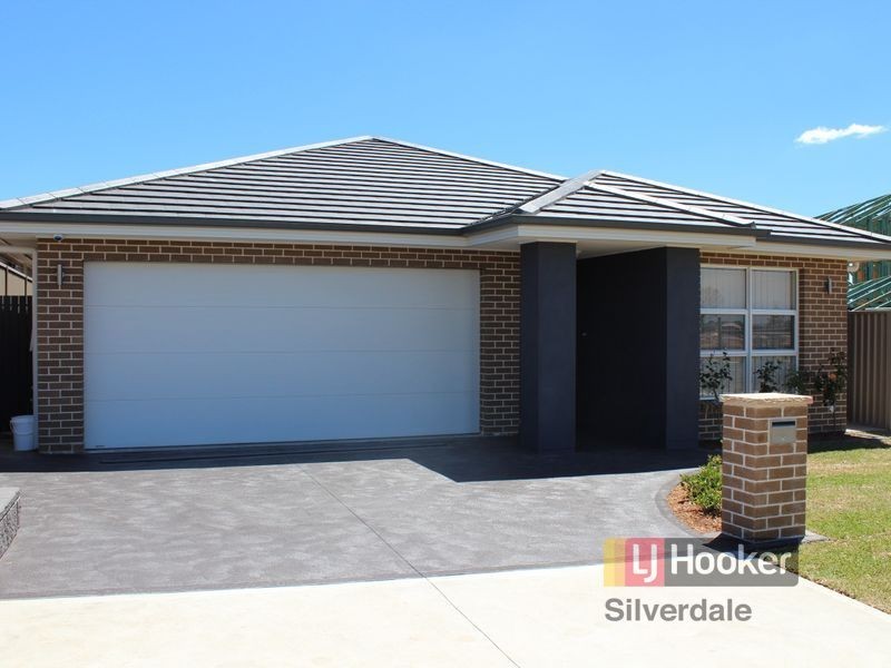 28 Murphy Street, Oran Park NSW 2570