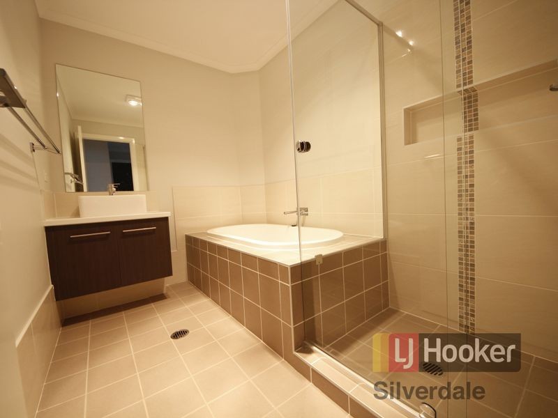 41 Kavanaugh Road, Gregory Hills NSW 2557