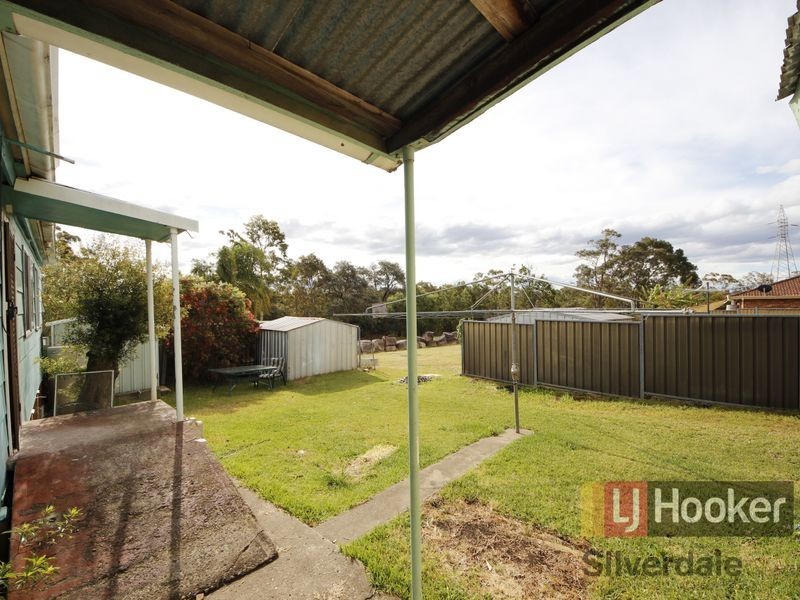 15 Ninth Street, Warragamba NSW 2752