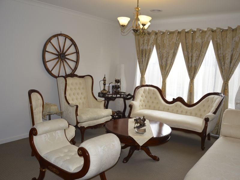 72 Hammersmith Cct, Traralgon VIC 3844