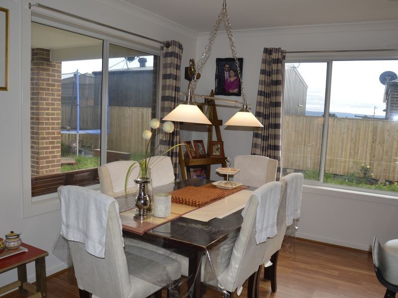 72 Hammersmith Cct, Traralgon VIC 3844