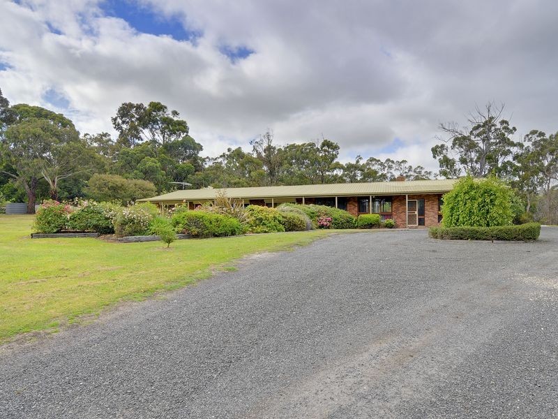 55 View Road, Hernes Oak VIC 3825