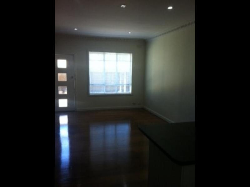 3/11 Travers Street, Morwell VIC 3840