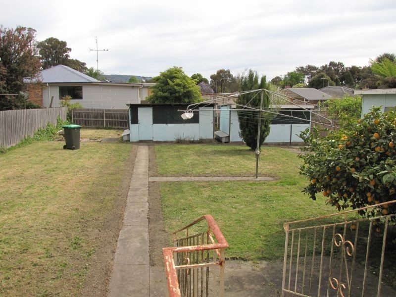 3 Law Street, Newborough VIC 3825