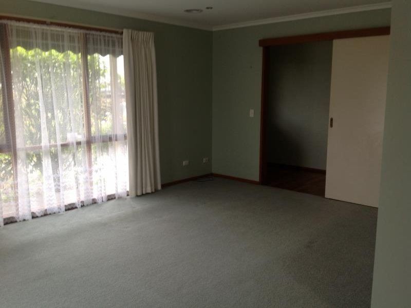 87 Coalville Road, Moe VIC 3825