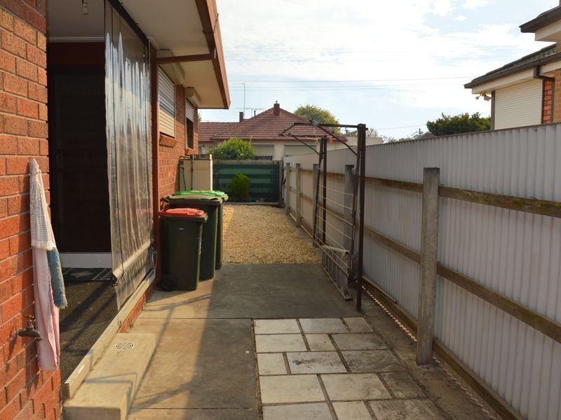 1/15 Gay Street, Morwell VIC 3840
