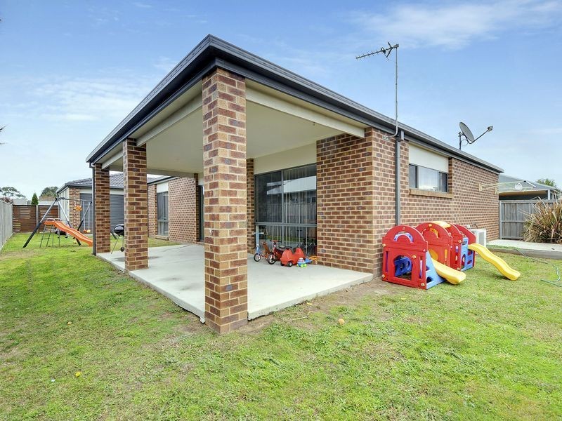 110 Hammersmith Circuit, Traralgon VIC 3844
