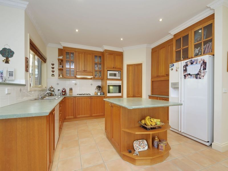 34 Bushfield Court, Traralgon VIC 3844
