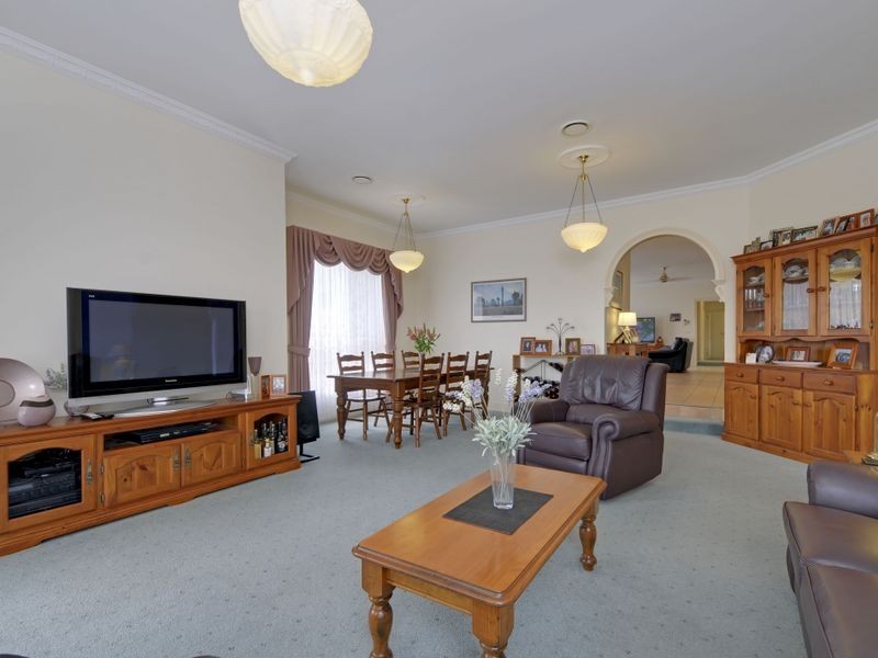34 Bushfield Court, Traralgon VIC 3844