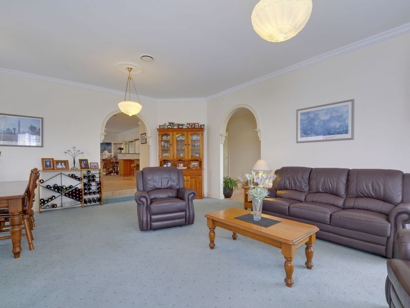 34 Bushfield Court, Traralgon VIC 3844