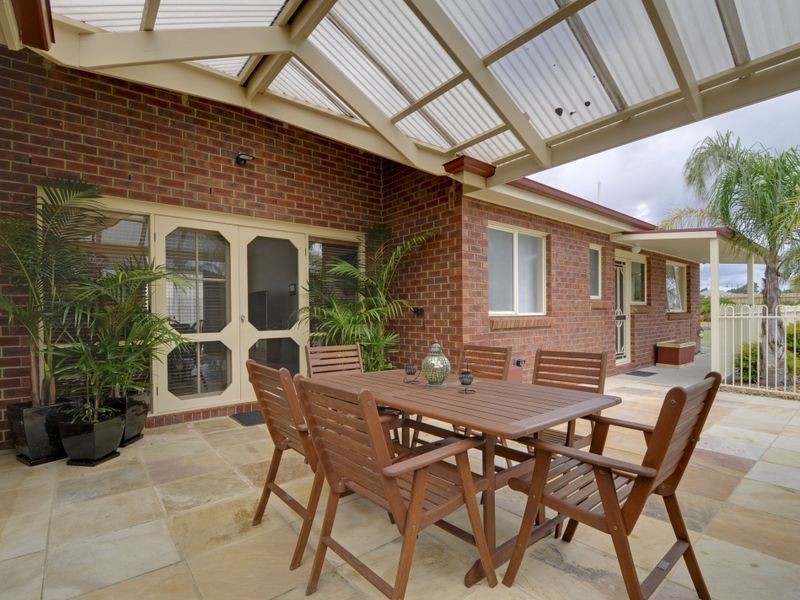34 Bushfield Court, Traralgon VIC 3844