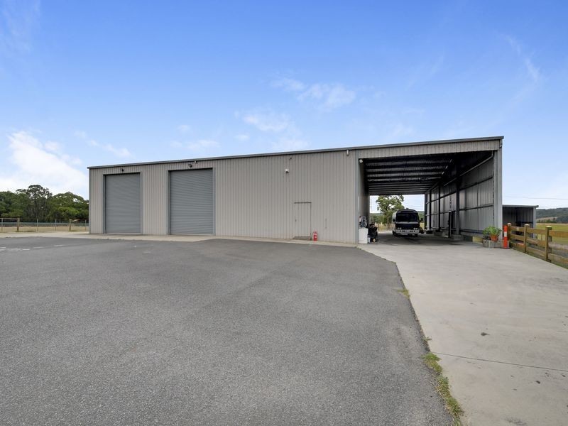 30 Thompsons Road, Newborough VIC 3825