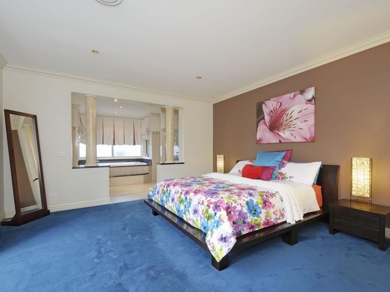 30 Thompsons Road, Newborough VIC 3825