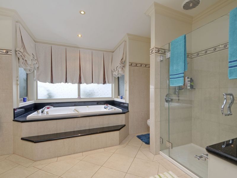 30 Thompsons Road, Newborough VIC 3825