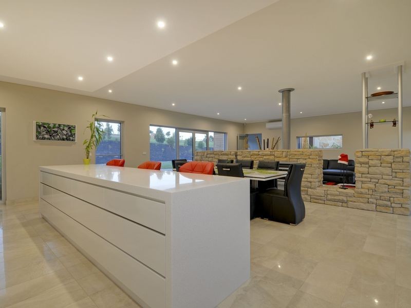 18 Hazelwood Ridge, Hazelwood North VIC 3840