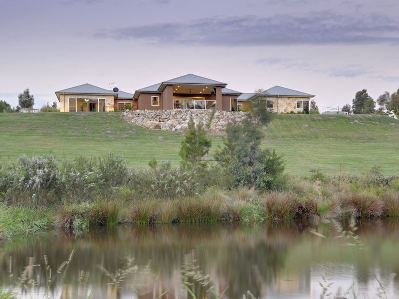 18 Hazelwood Ridge, Hazelwood North VIC 3840