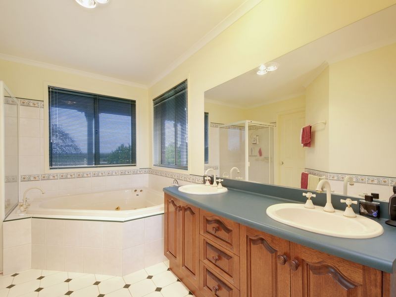 55 Paulett Road, Glengarry VIC 3854