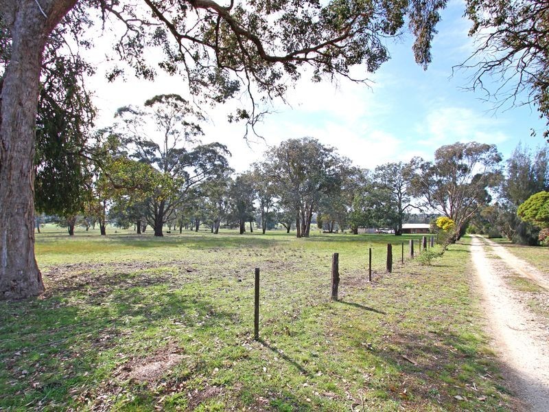 34 Peneplain Road, Heyfield VIC 3858