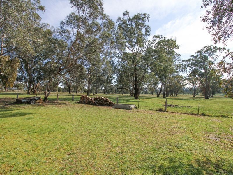34 Peneplain Road, Heyfield VIC 3858