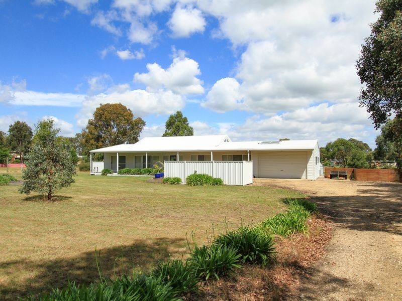 189 Mustons Lane, Heyfield VIC 3858