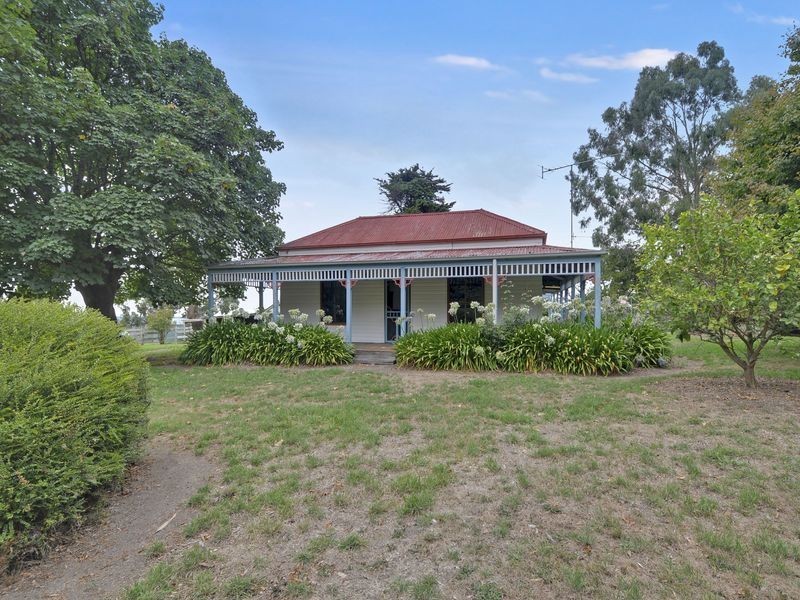 10 Campbells Road, Carrajung VIC 3844