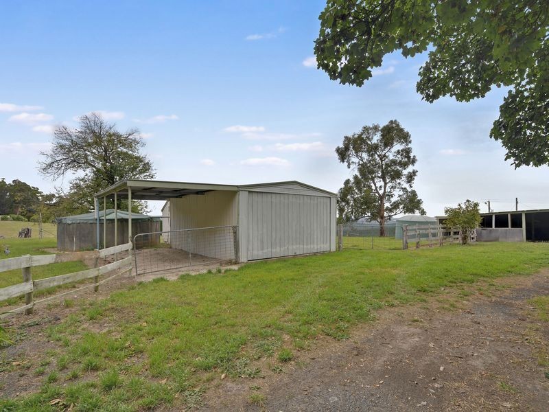 10 Campbells Road, Carrajung VIC 3844
