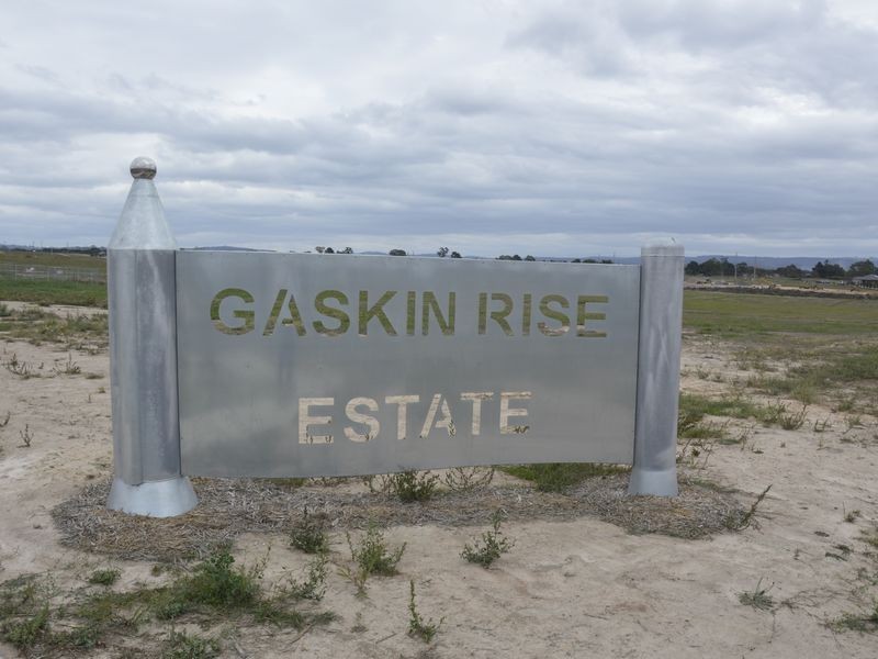 6 Atkinson Avenue, Churchill VIC 3842